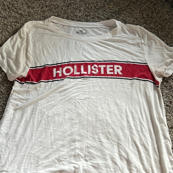 hollister tee! - Picture 1 of 2